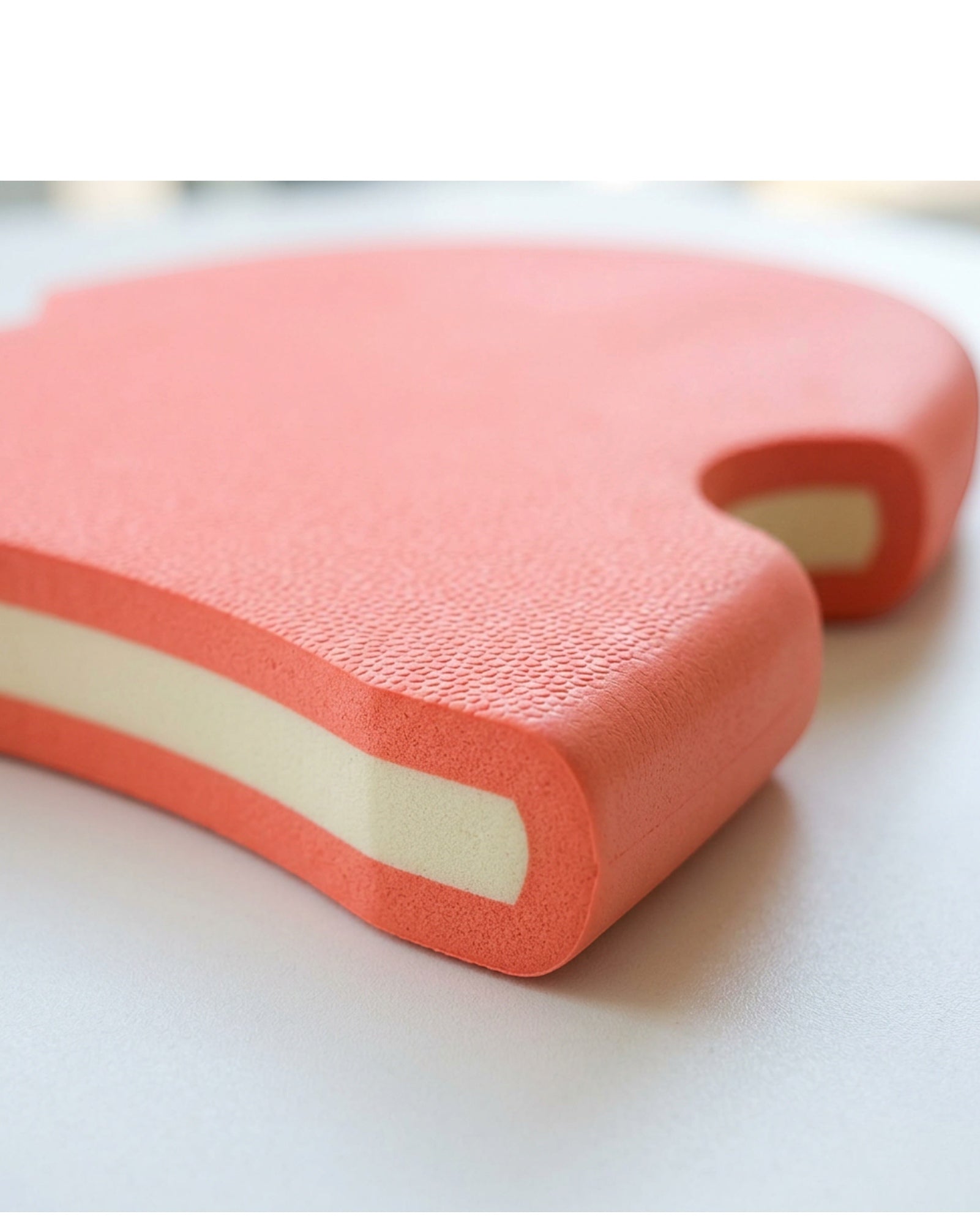 Fbktv Crescent EVA Swimming Kickboard 45 cm Coral - Detail view